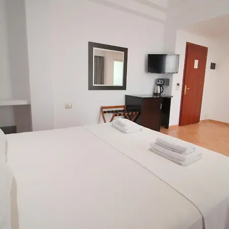 Oskar Hotel